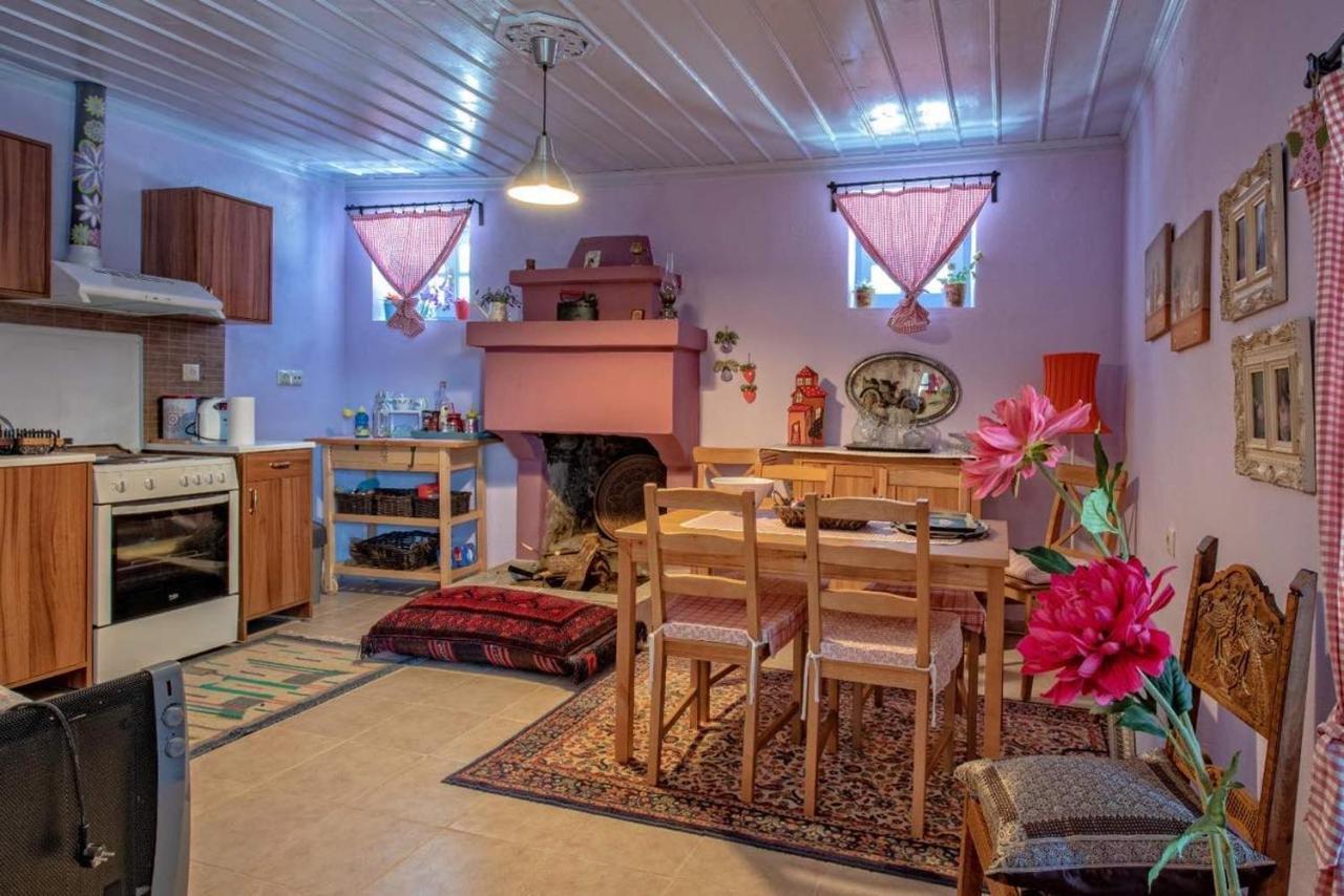 Minodora'S Guesthouse Dikorfo ภายนอก รูปภาพ
