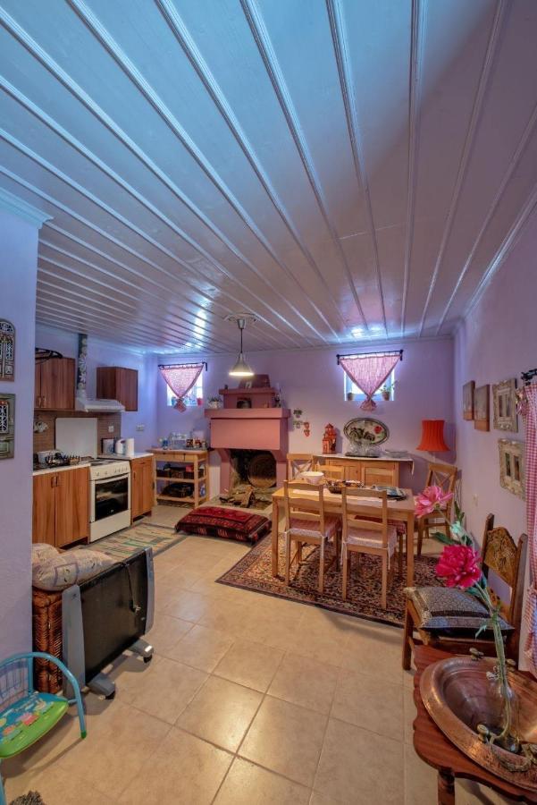 Minodora'S Guesthouse Dikorfo ภายนอก รูปภาพ